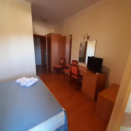 House Uli Near The Guest house 3*