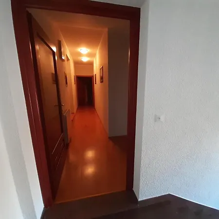 House Uli Near The Guest house 3*