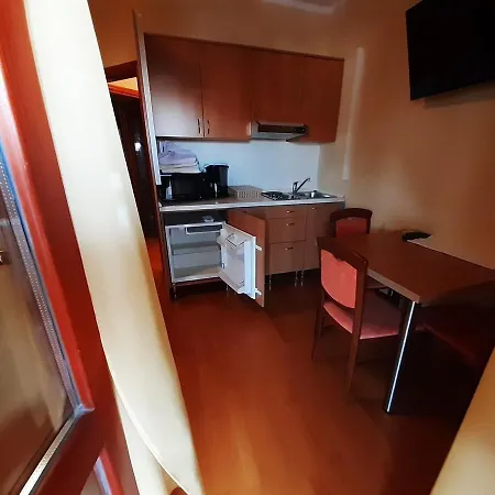 Guest house House Uli Near The 3*
