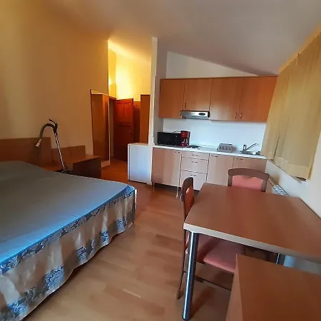 Guest house House Uli Near The