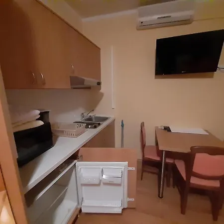 House Uli Near The 3* 푼타나
